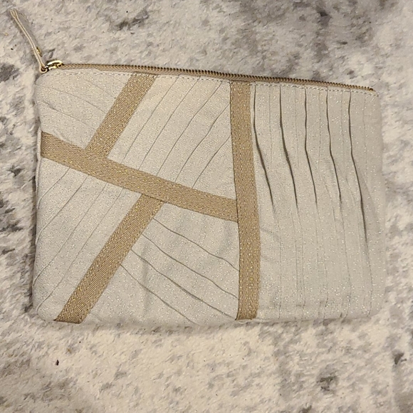 Miss Albright shimmer fabric clutch - Picture 4 of 6